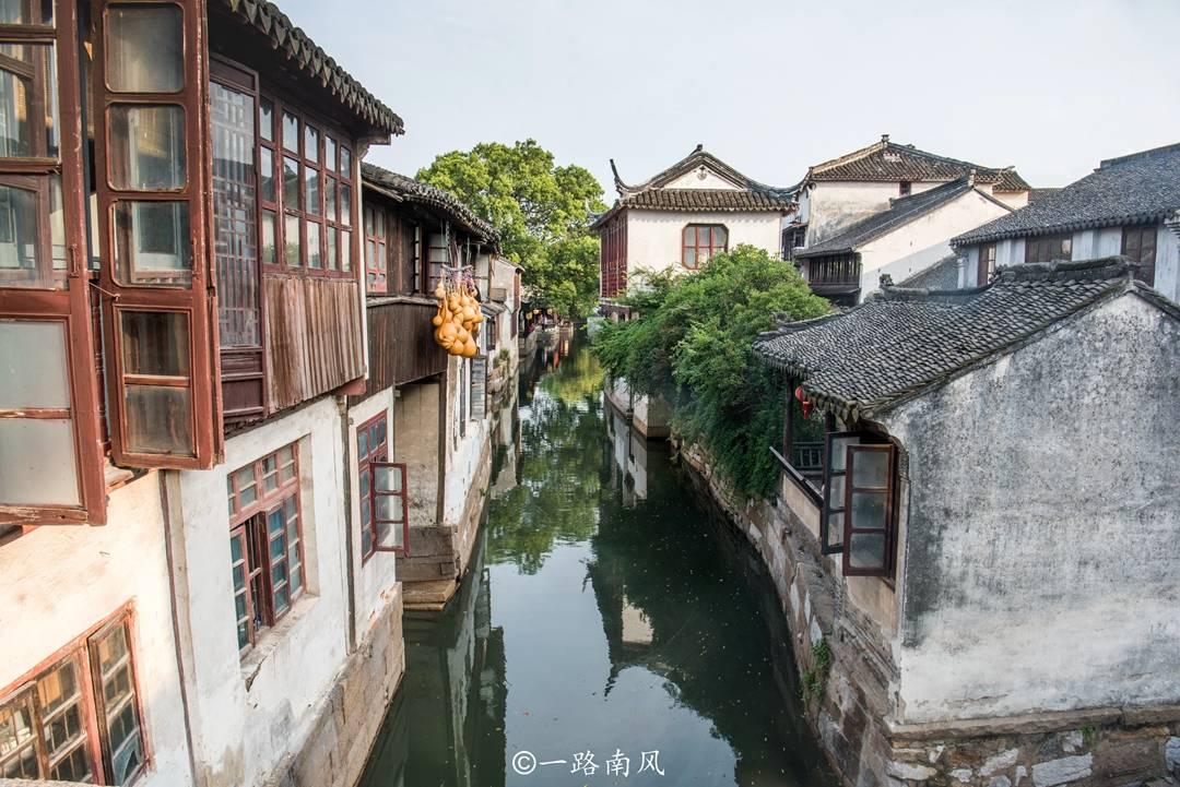 自离有没有工资游戏画面